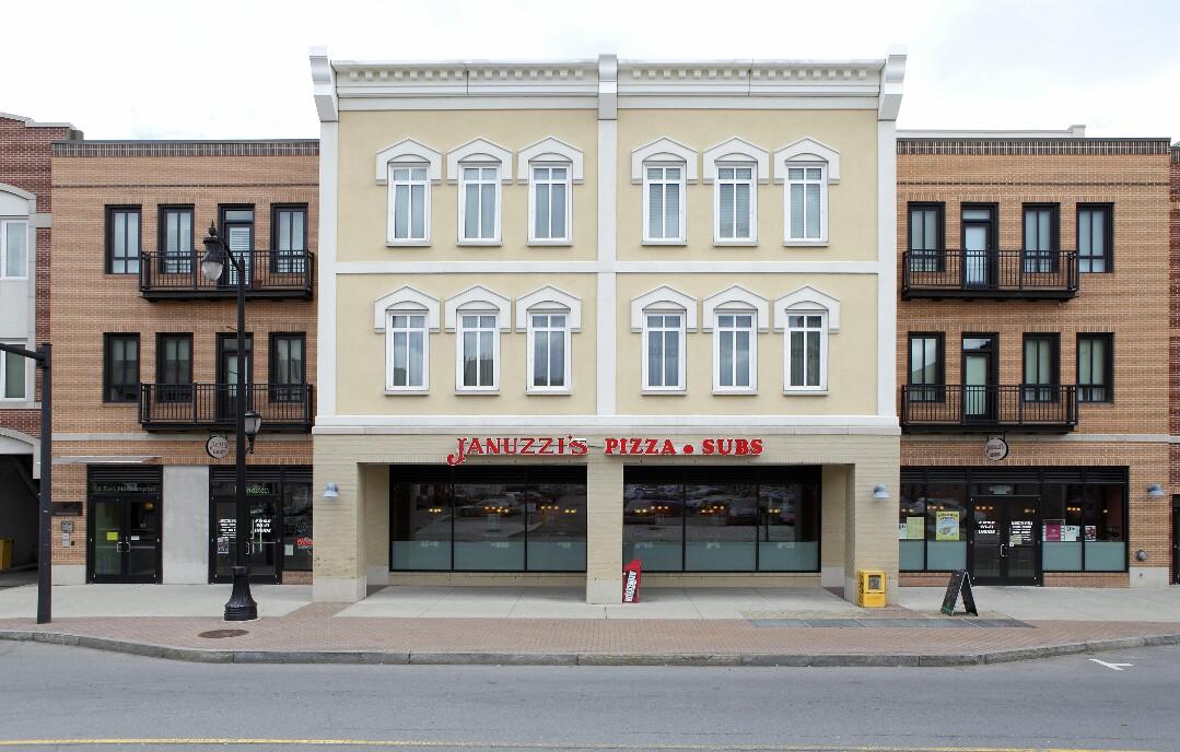 Januzzi's Pizza & Subs